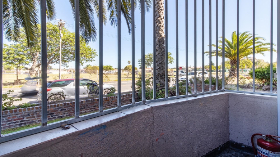 2 Bedroom Property for Sale in Churchill Estate Western Cape